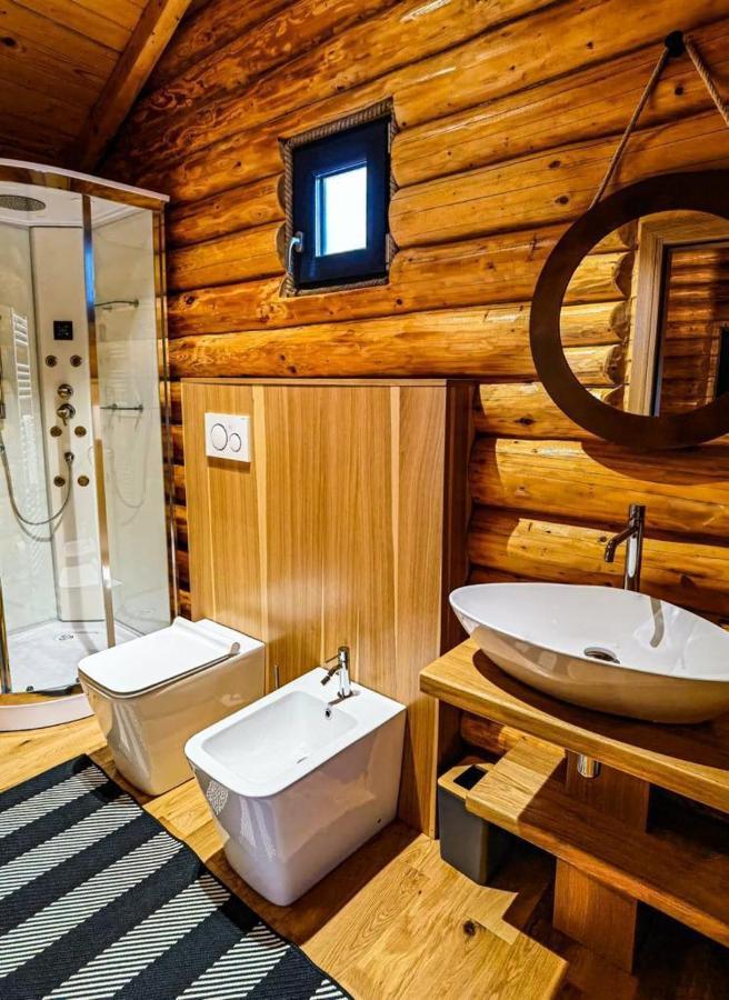 Complex Bosco Hotel Borsa  Bagian luar foto